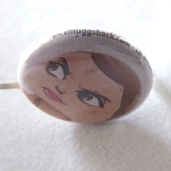 NEW COMIC CON 2009 MIGHTY MUGGS “EMPIRE MUGGS BACK" SLAVE PRINCESS LEIA BUTTON - Picture 4 of 6